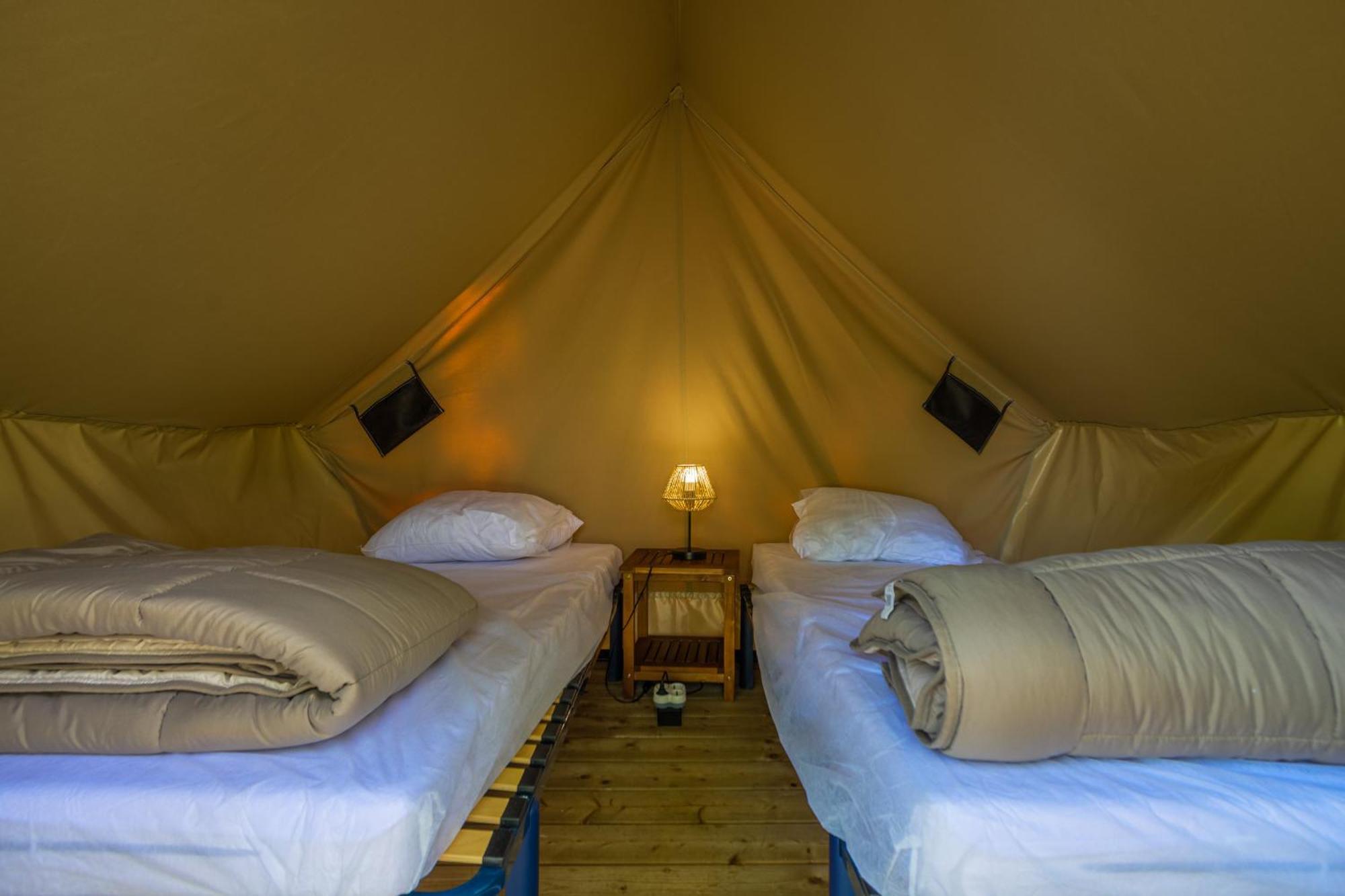 Camping Vesoul Vaivre-et-Montoille Phòng bức ảnh